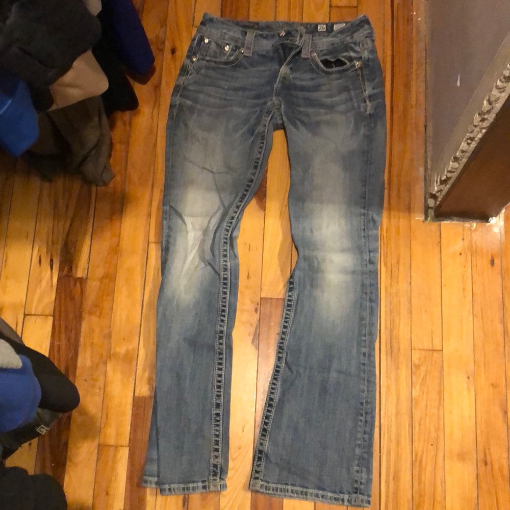 MissMe jeans with design on the pockets